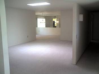 3rd image of 9822 W Lindgren Ave