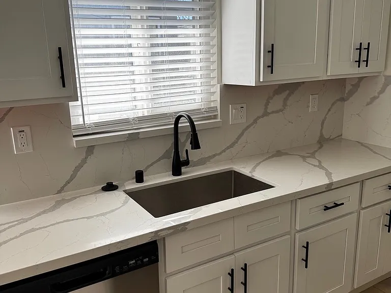 1133 Paloma Ave #4 — Photo 8
