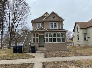 1428 N 4th St #1, Mankato, MN 56001
