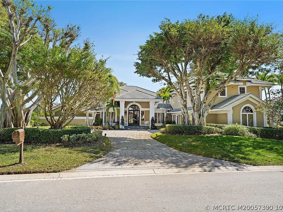 6481 SE Winged Foot Dr