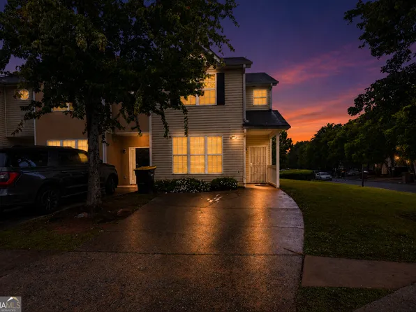 2326 Nicole Dr, Hampton, GA 30228