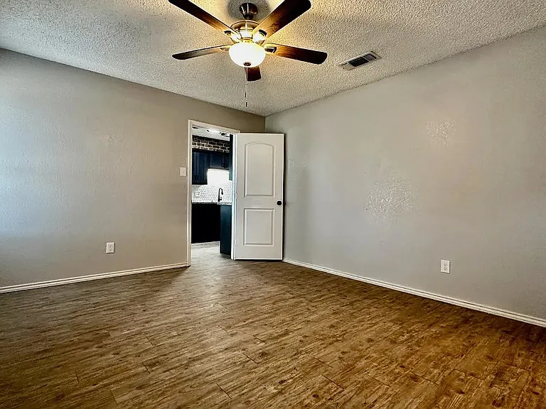 611 Ironton Ave — Photo 13