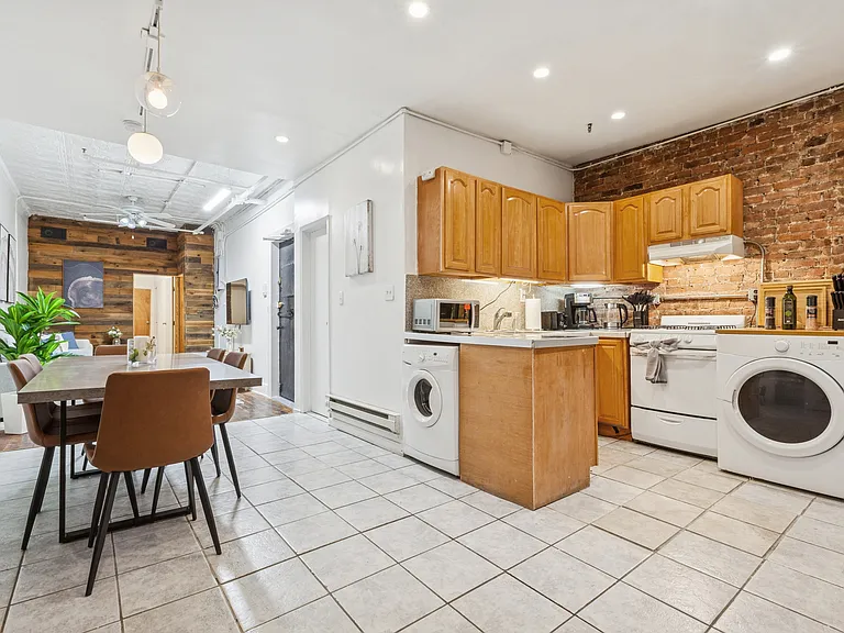 36 W 26th St #3 — Photo 4