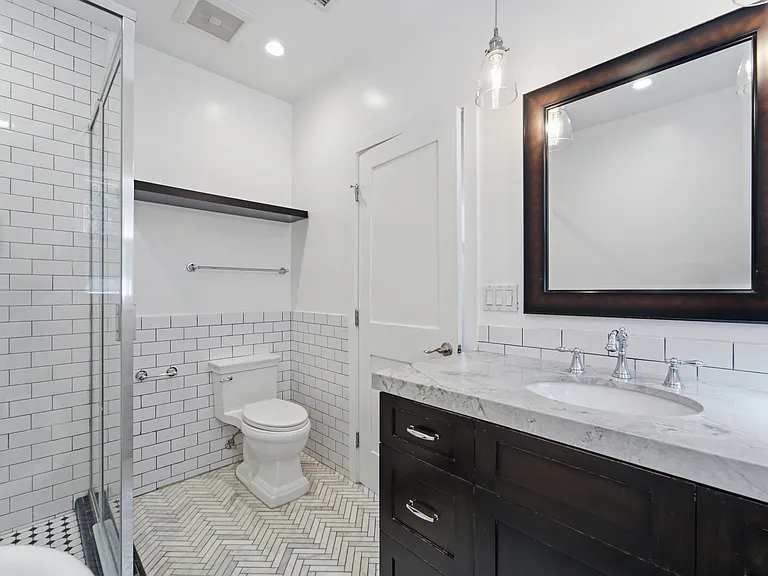 920 N Genesee Ave #920 — Photo 9