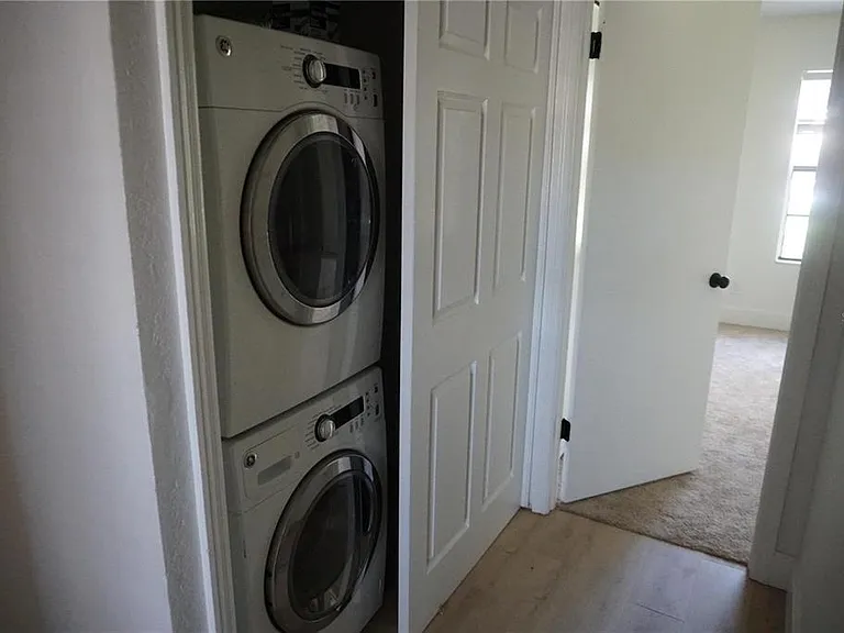 2404 Brigadoon Dr — Photo 18