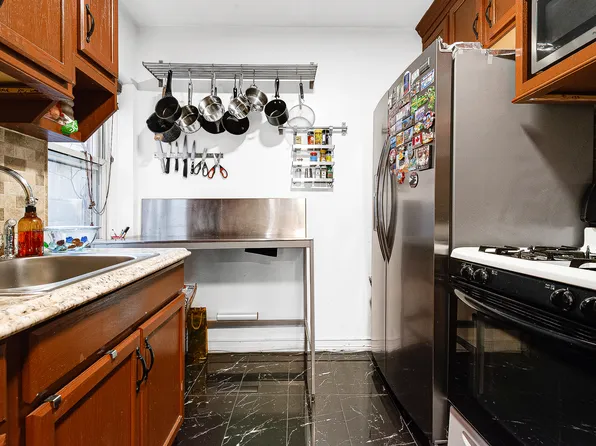 102-55 67th Drive image 8 of 30