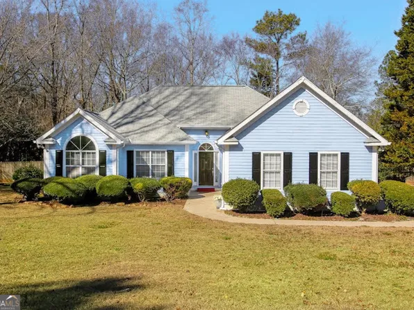 60 Highland Dr, Carrollton, GA 30116