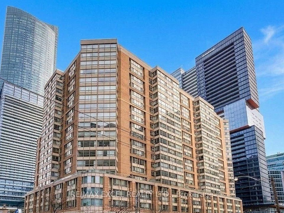 1st image of 711 Bay St #714