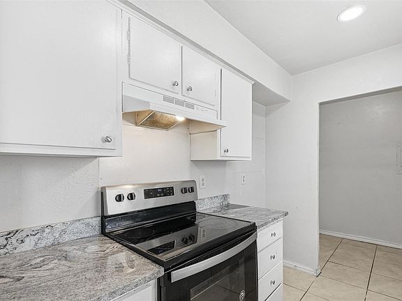 2nd image of 1812 Frances Dr #1810
