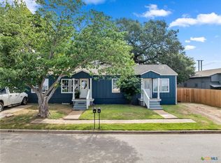 105 N Rhomberg St, Burnet, TX 78611