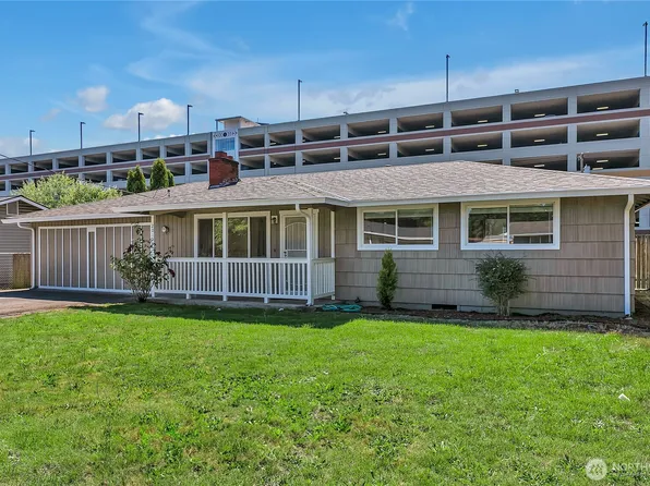 2015 Dogwood Drive SE, Auburn, WA 98092