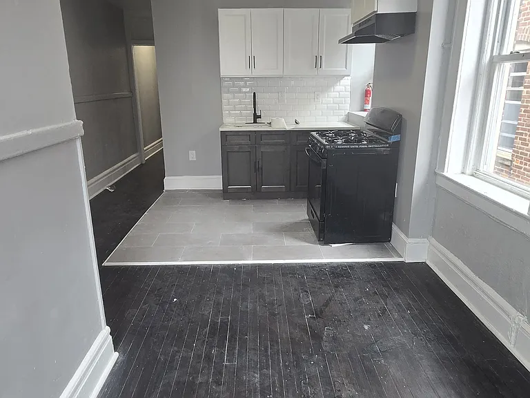 1347 Springfield Ave #6 — Photo 1