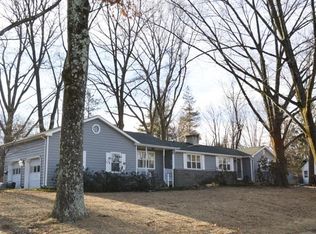 8 Cedar Tree Ln, Sparta, NJ 07871