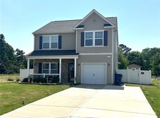 878 Bitting Hall Dr, Rural Hall, NC 27045
