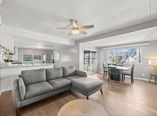 16 Golden Inn Way, Rancho Cordova, CA 95670