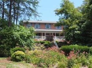 354 Woodridge Rd, Troutville, VA 24175