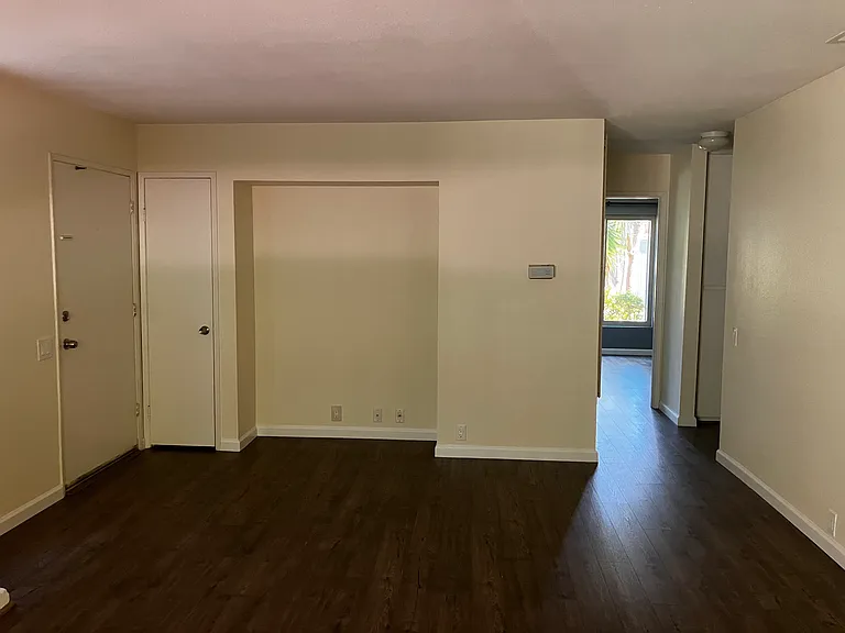 10542 Greenford Dr #21 — Photo 7
