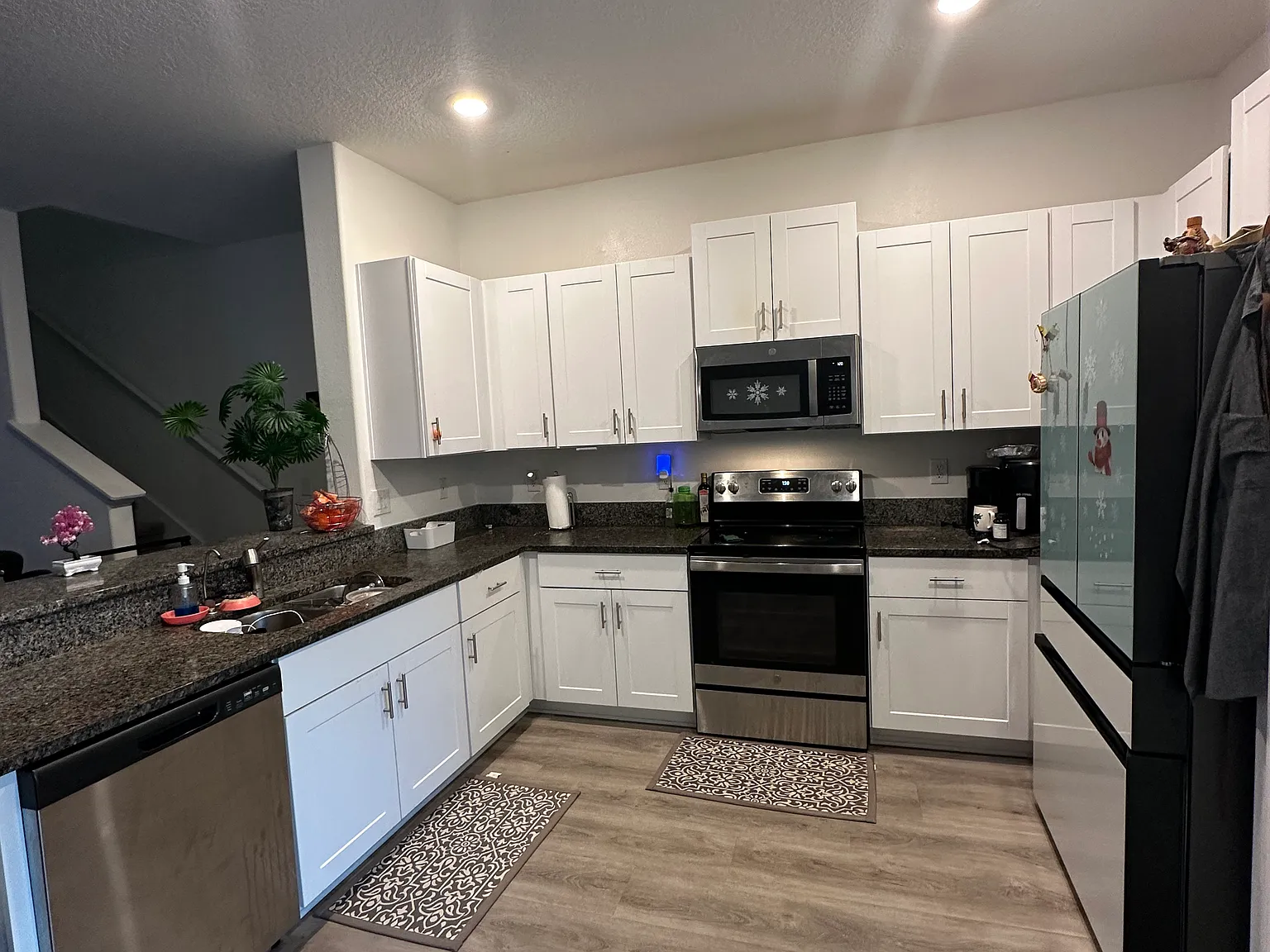 2555 Charlan Ct — Photo 4