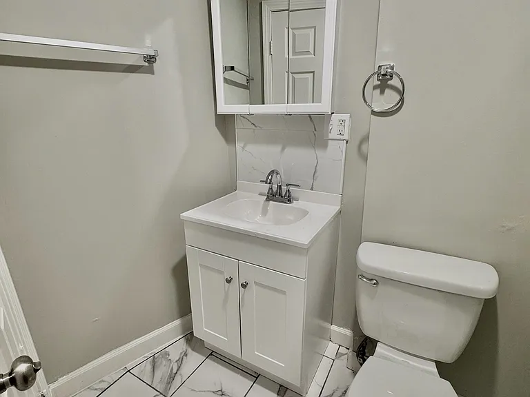 151 Dewey St #1R — Photo 12