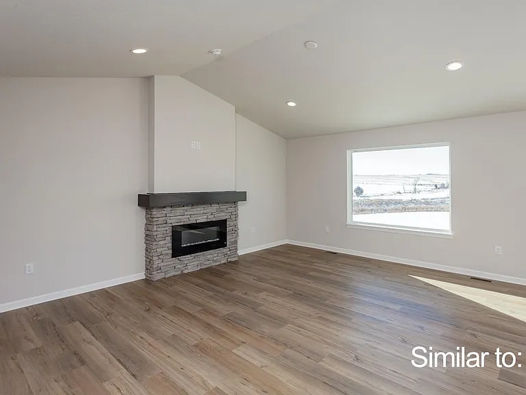 4346 Grover Woods Ln — Photo 3