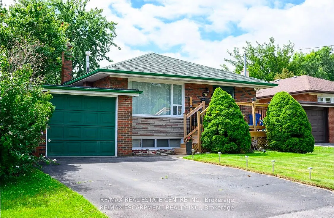 3 bed, $1,999 — Photo 1