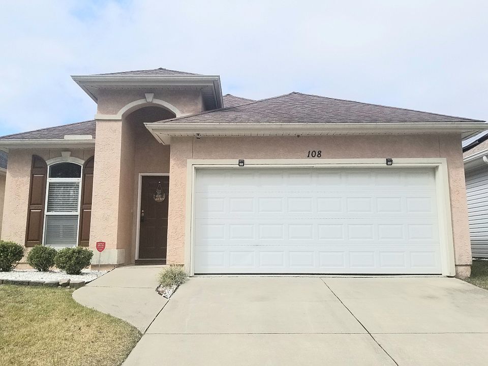 1st image of 108 Gardenia St