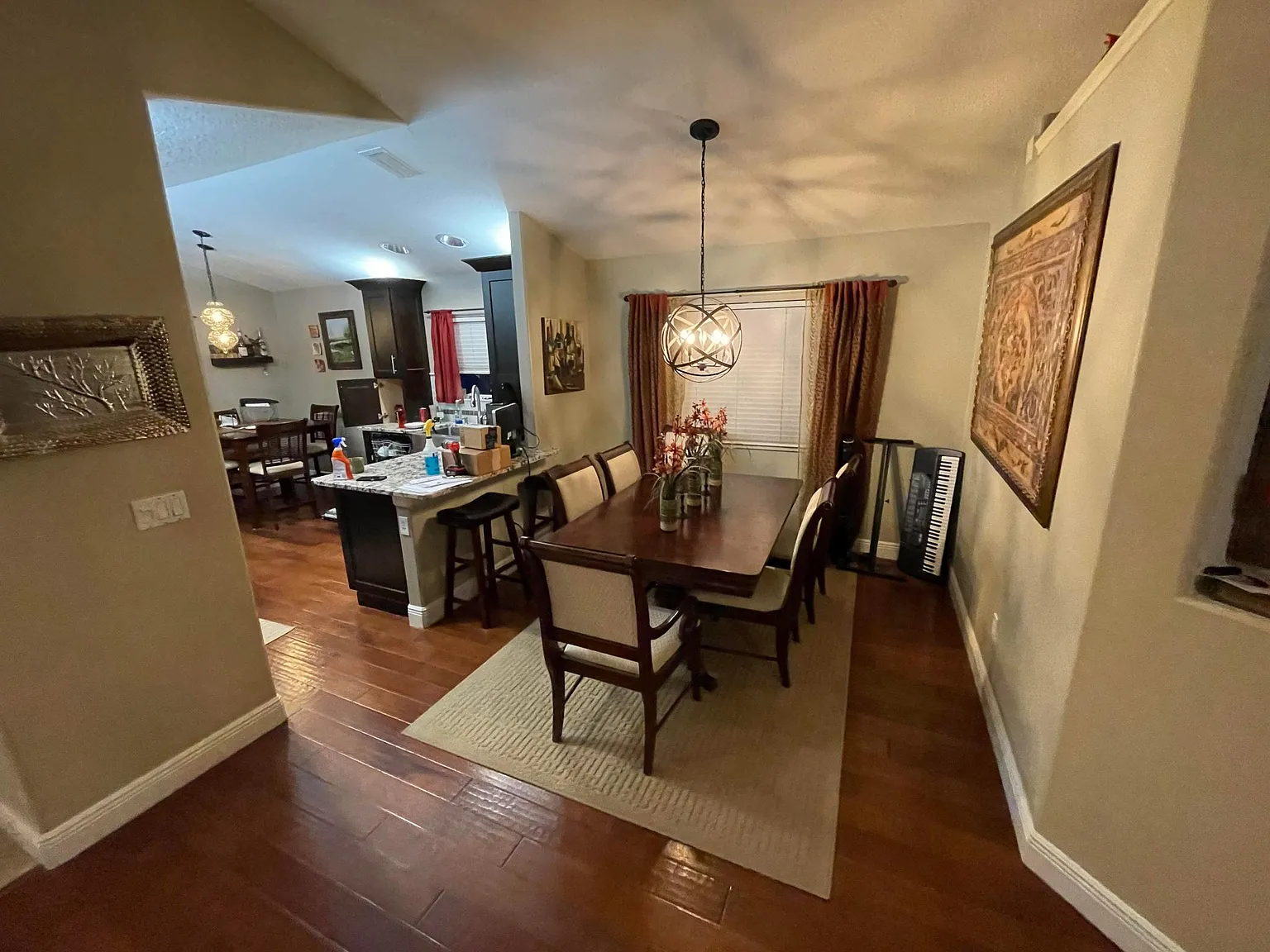 3 bed, 1572 sqft, $2,400 — Photo 3