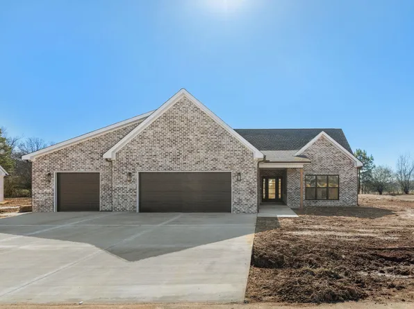 290 Spry Way, Killen, AL 35645