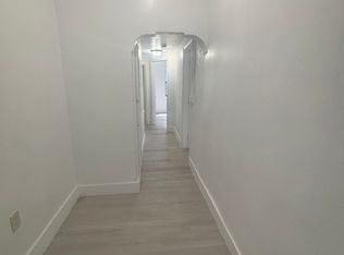1140 NW 4th St APT 5, Miami, FL 33128