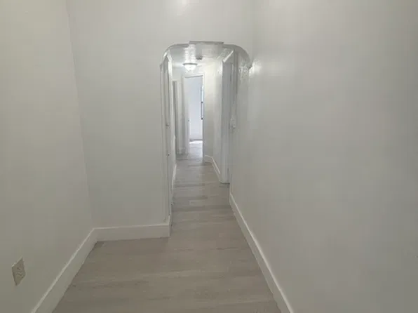1140 NW 4th St APT 5, Miami, FL 33128