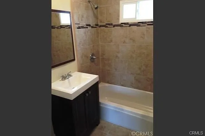 2 bed, $2,590 — Photo 2