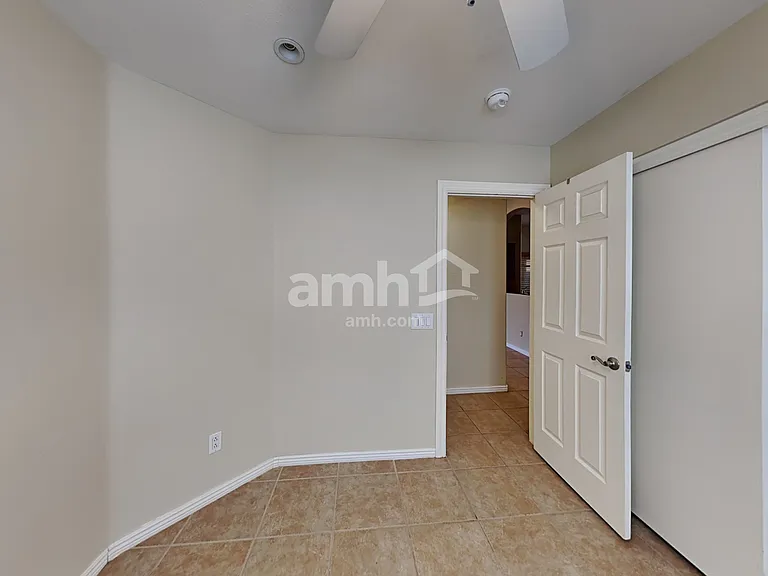 40 N Birch St — Photo 13