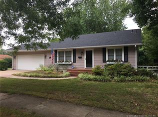 1308 E 6th St, Okmulgee, OK 74447