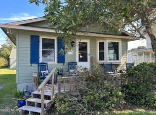1583 Island Rd, Harkers Island, NC 28531