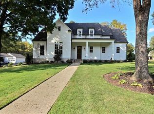 274 W Poplar St, Collierville, TN 38017