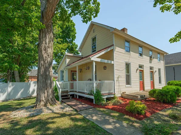 34 W Pickaway St, Kingston, OH 45644