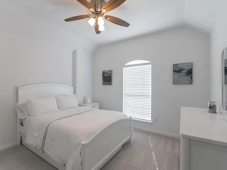 135 S Rocky Point Cir — Photo 35