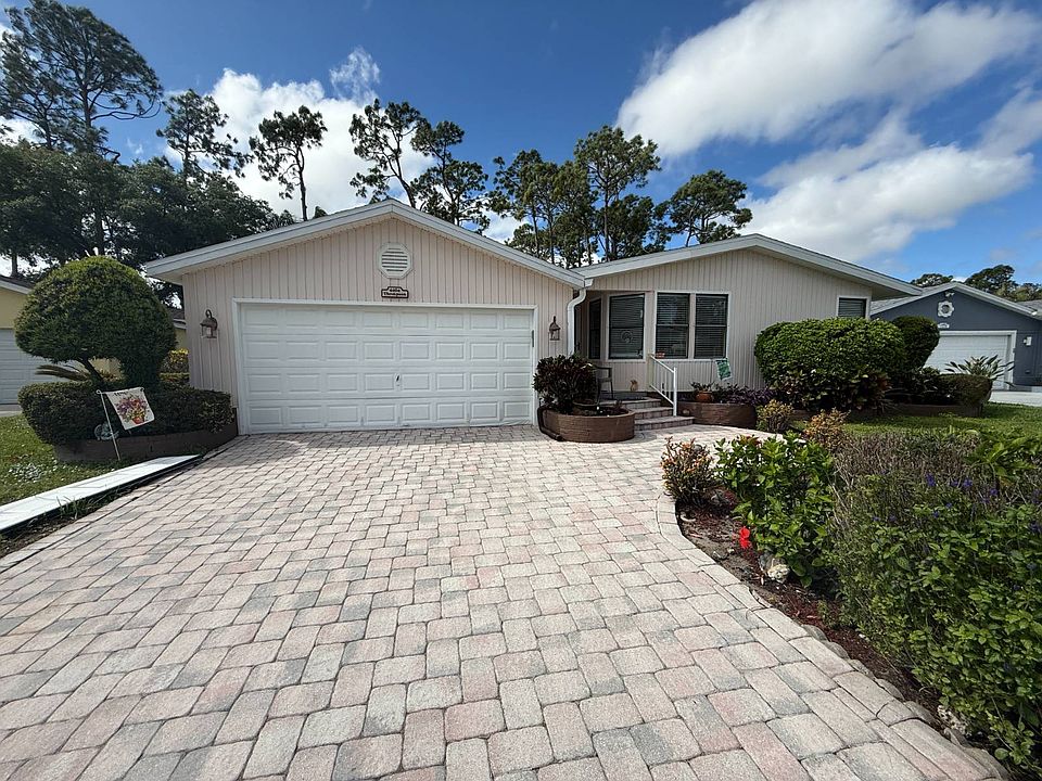 1st image of 4404 San Lucian Ln