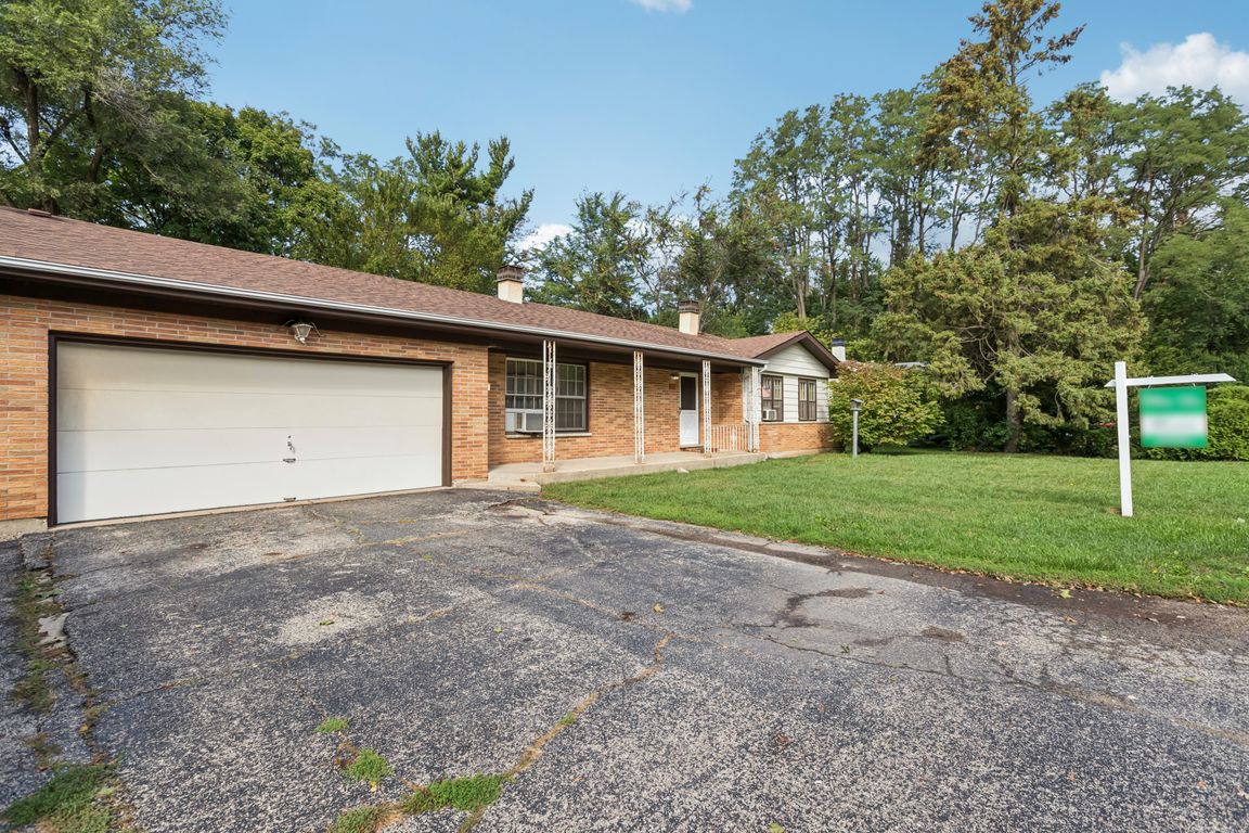 Pine Ct-S2309-001.jpg