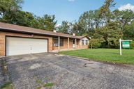 Pine Ct-S2309-001.jpg