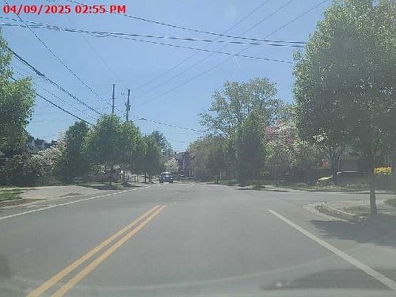 Exterior Neighborhood (street photo)