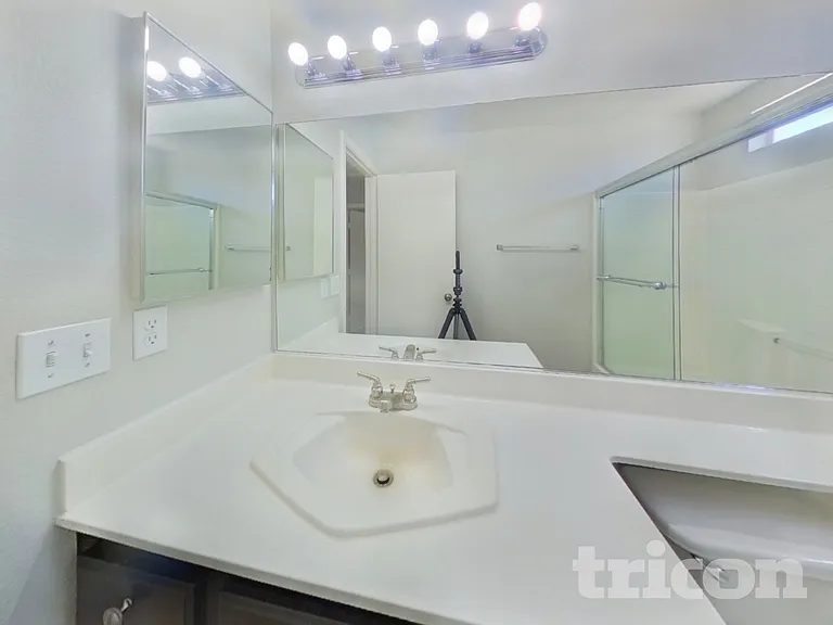 2801 Sing Song Way — Photo 13