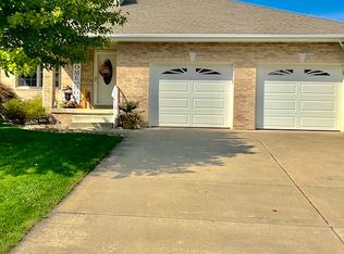 7005 Preston Dr, Springfield, IL 62711