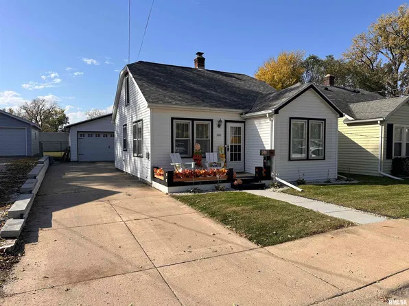 300 E Washington St, Morton, IL 61550