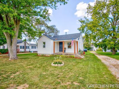 1833 Cherry St, Dorr, MI, 49323