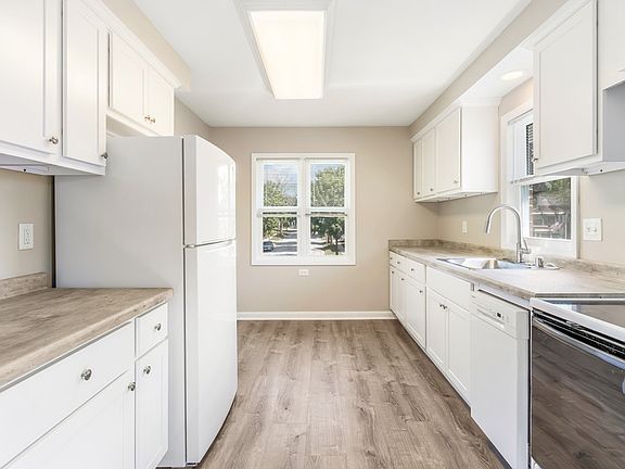 4th image of 9425 W North Ave #9425