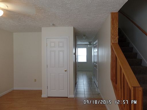 3rd image of 3647 Starview Way