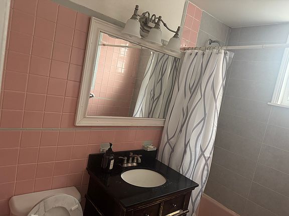 3rd image of 518 Beach 126 St #1