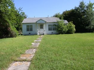 1215 E Peachtree St, Nashville, AR 71852