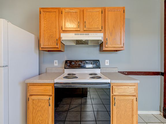 4th image of 3252 S Compton Ave Floor 2D